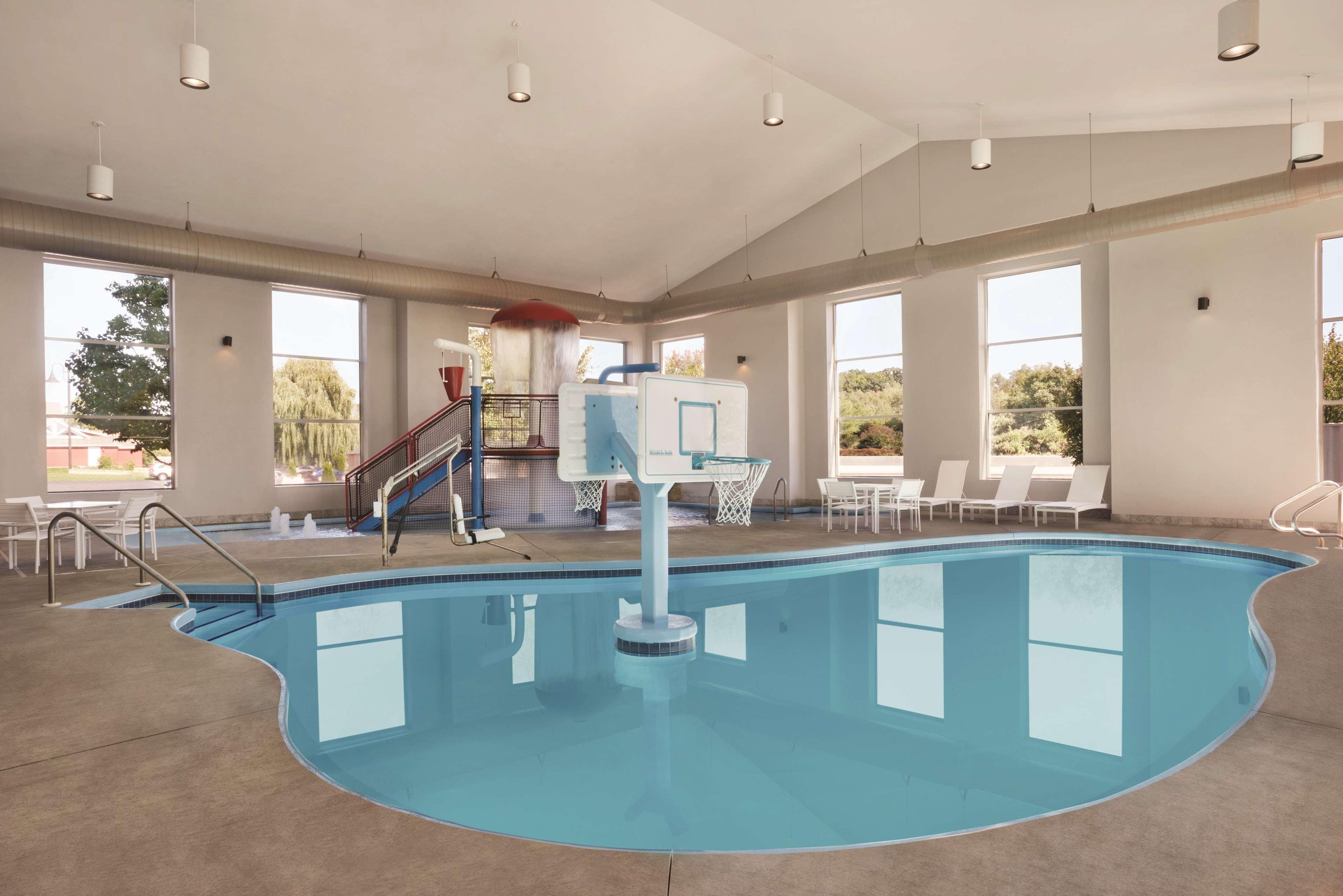 Country Inn & Suites By Radisson, Madison Southwest, Wi 피치버그 외부 사진